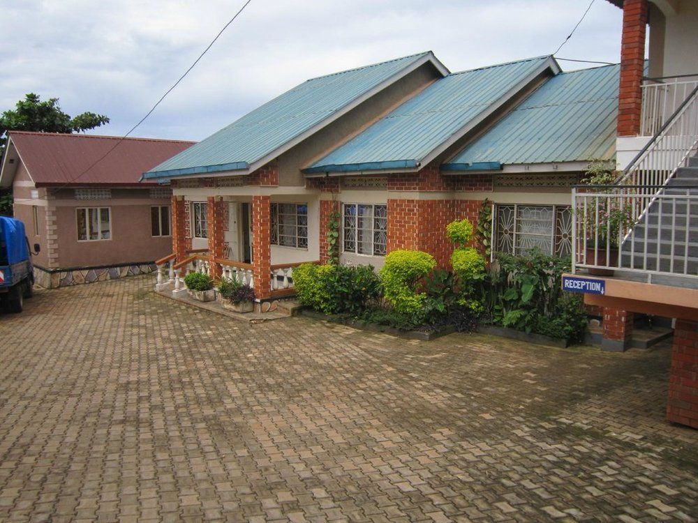 Keba Inn Lyamutundwe Bagian luar foto