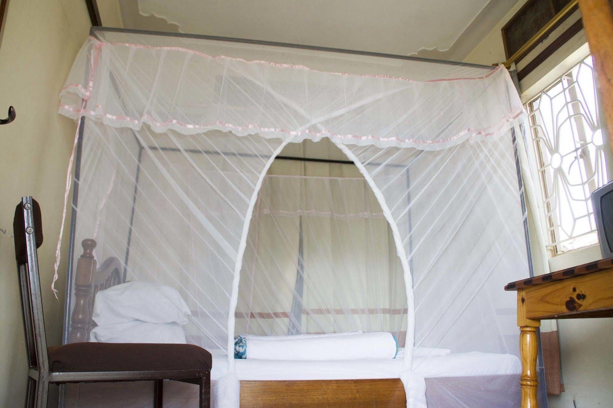 Keba Inn Lyamutundwe Bagian luar foto