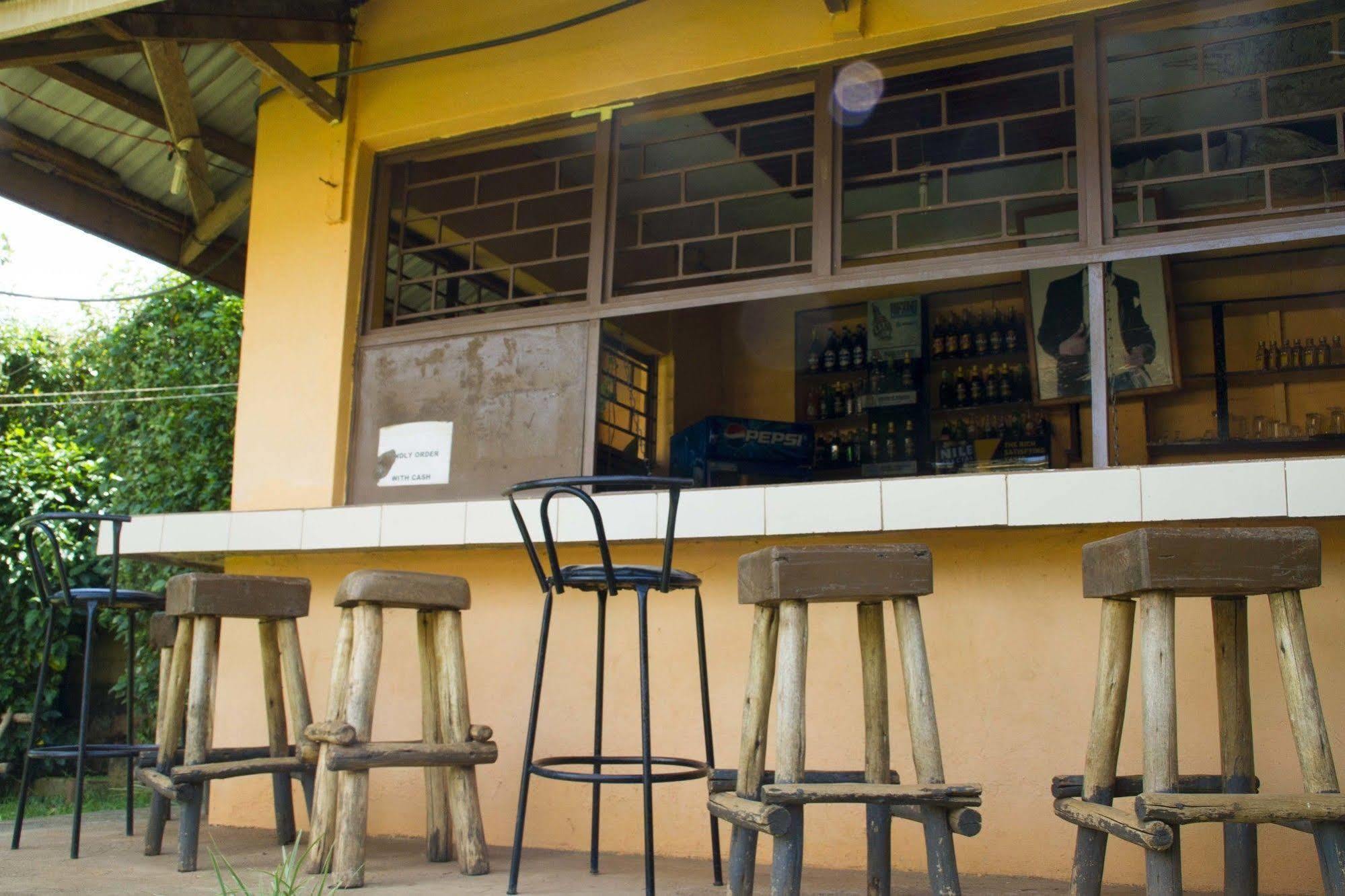 Keba Inn Lyamutundwe Bagian luar foto